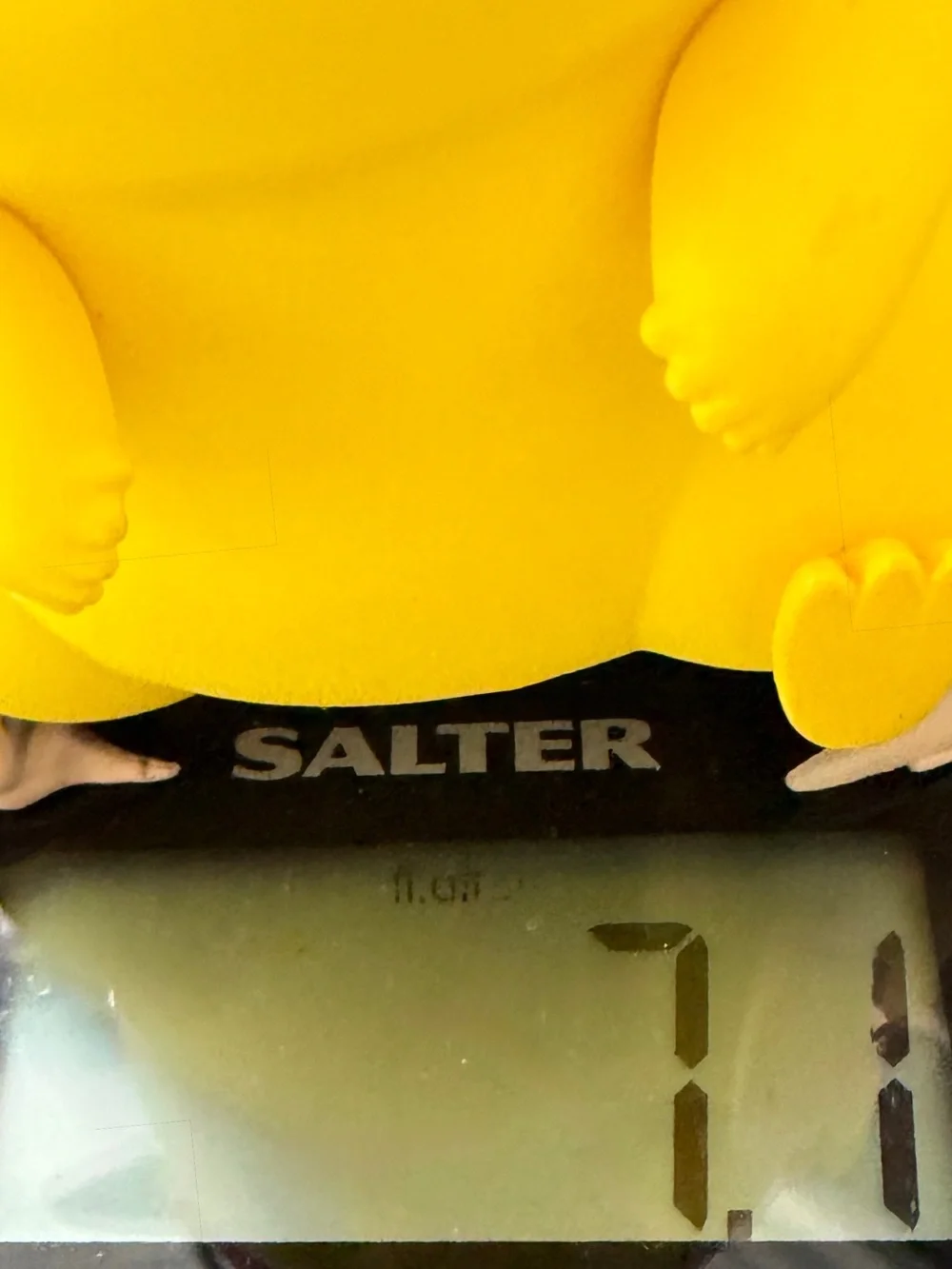 Pokemon Pikachu VMAX Gigantamax figure 2021 3.5
